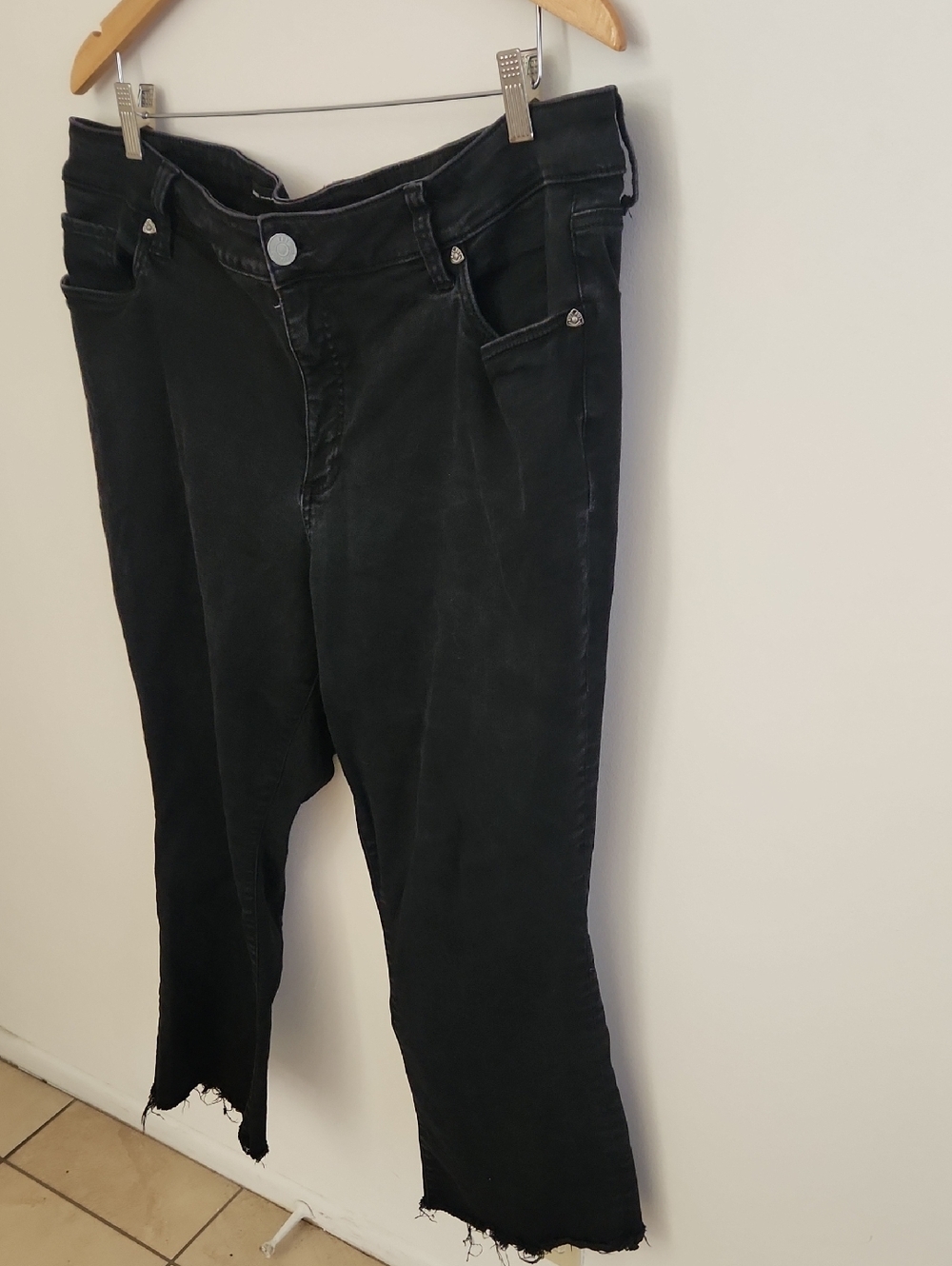 KUT From The Kloth Nikki Mid-rise Ankle Flare Jeans Black 20W - Picture 5 of 9